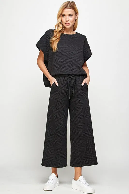 Black Textured Cropped Wide Pants