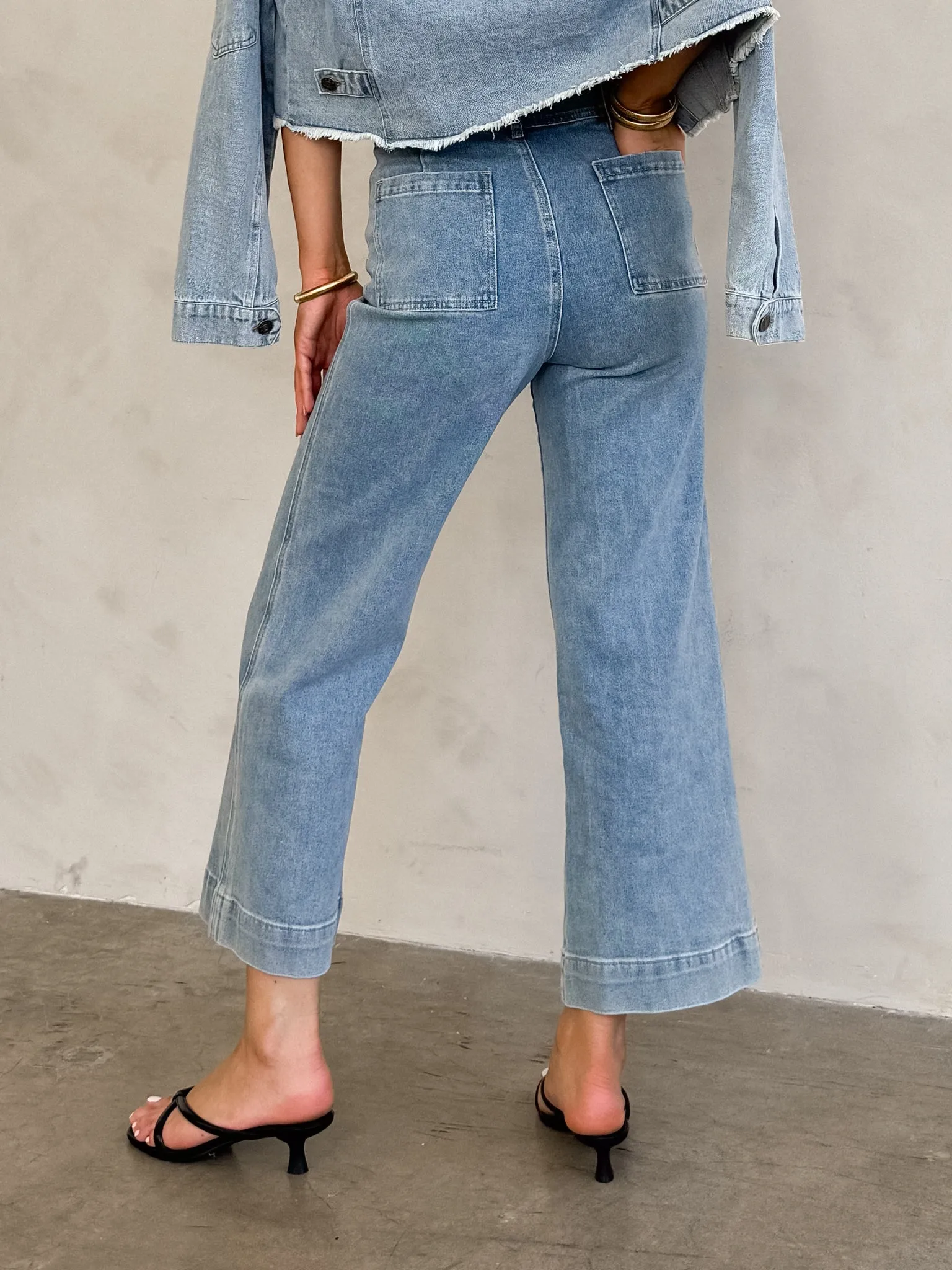 Finnian Washed Denim Crop Pants