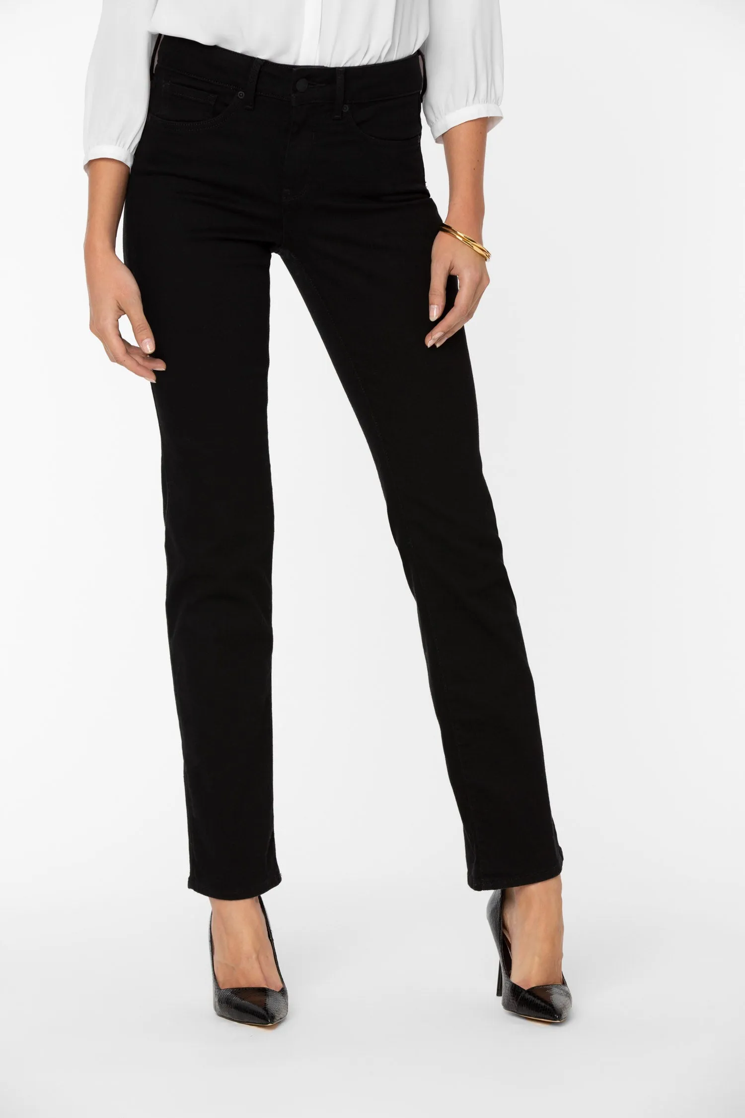 Marilyn Straight Jeans In Petite - Black