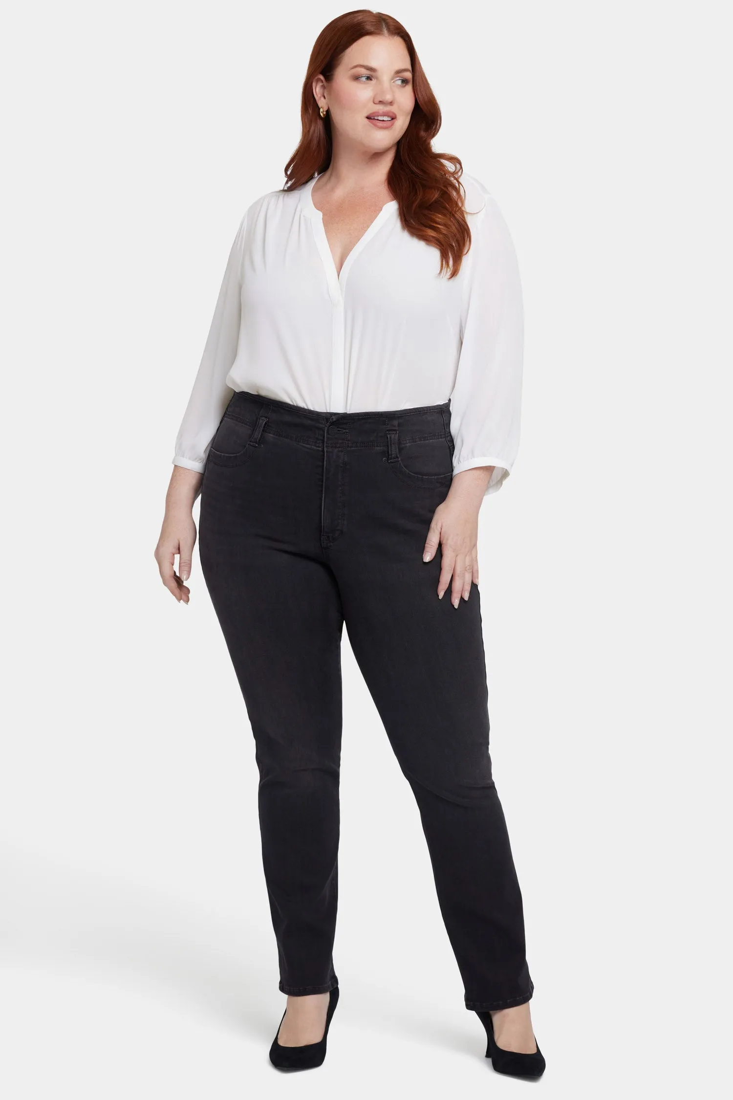 Marilyn Straight Jeans In Plus Size - Cordoba Cliff