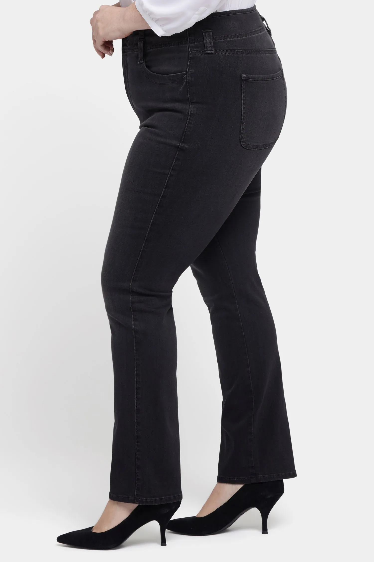 Marilyn Straight Jeans In Plus Size - Cordoba Cliff