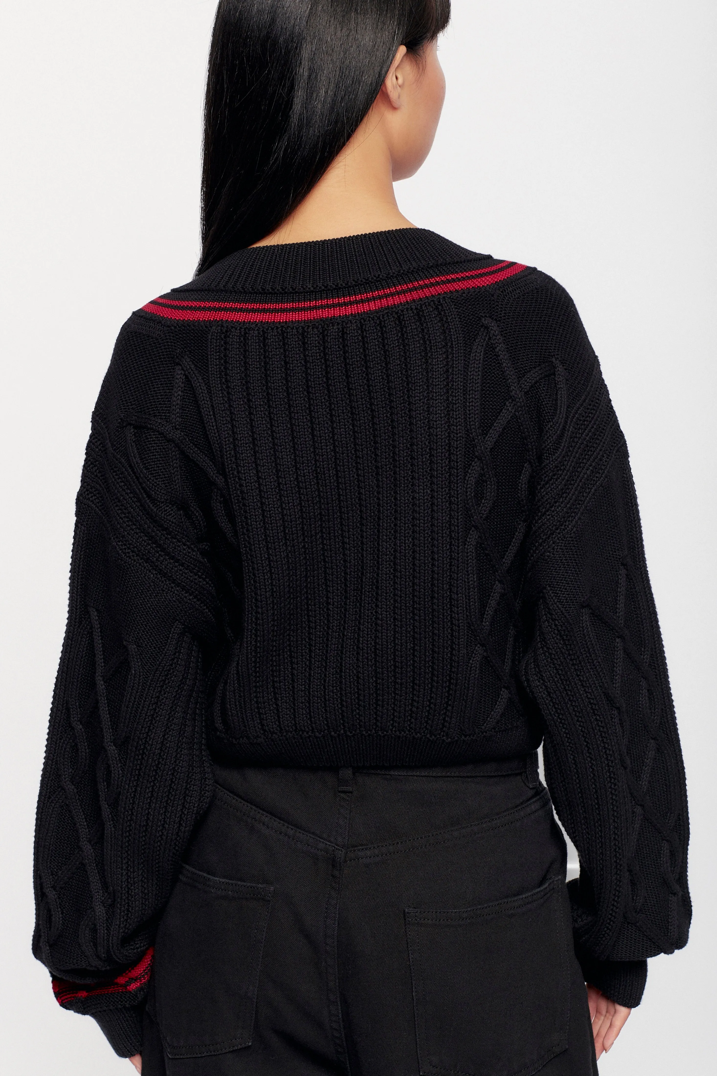 Women's Nyala Sweater in Black/Fuchsia